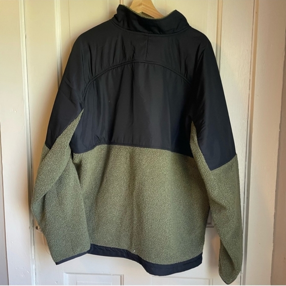 Under Armor jacket - Picture 4 of 4